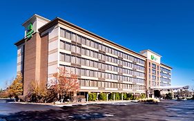 Holiday Inn Hotel & Suites Warren By Ihg